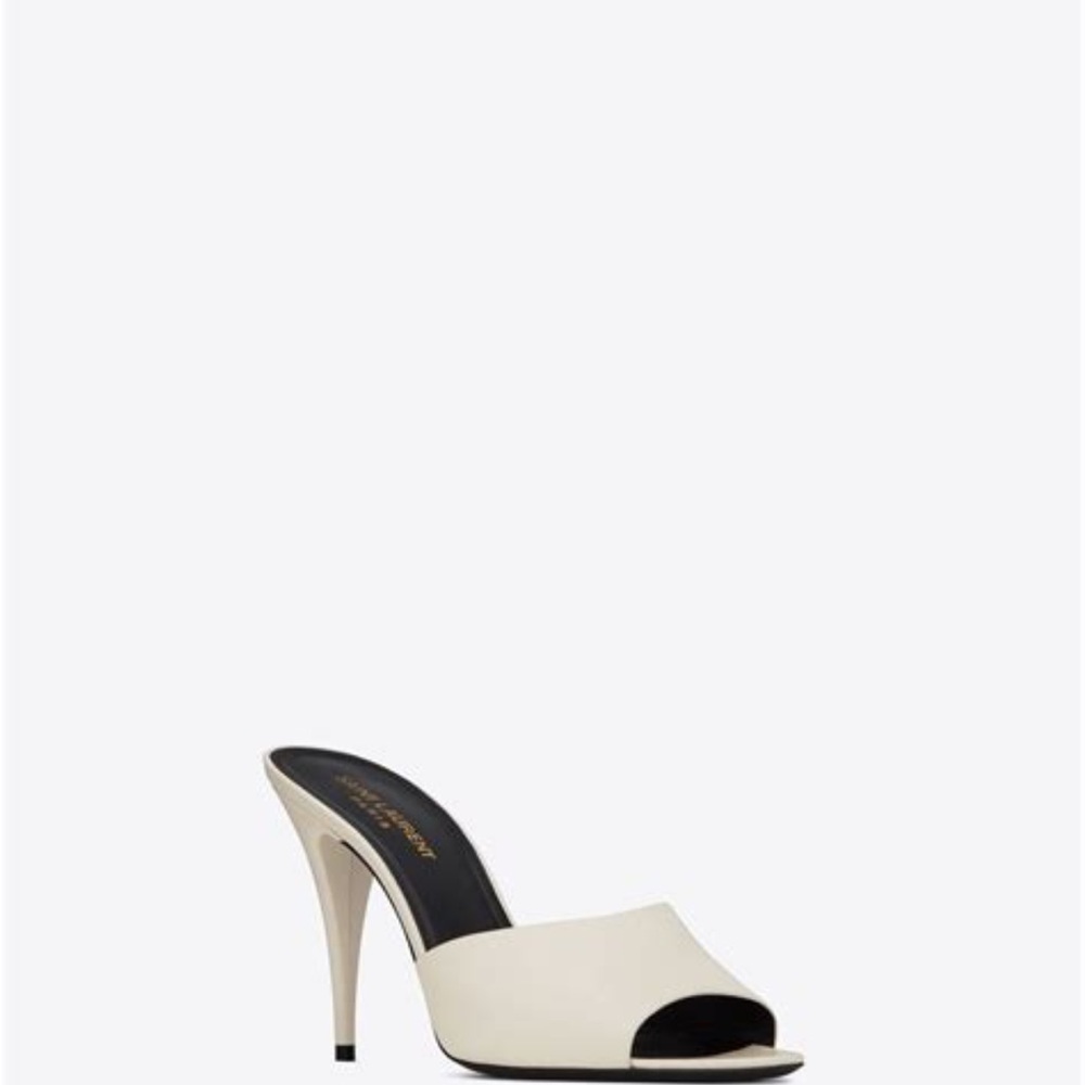 Yves Saint Laurent LA 16 Smooth leather peep toe mules in size 37 new in box.